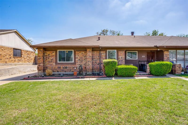 109 Hickory Springs Drive, Euless TX 76039