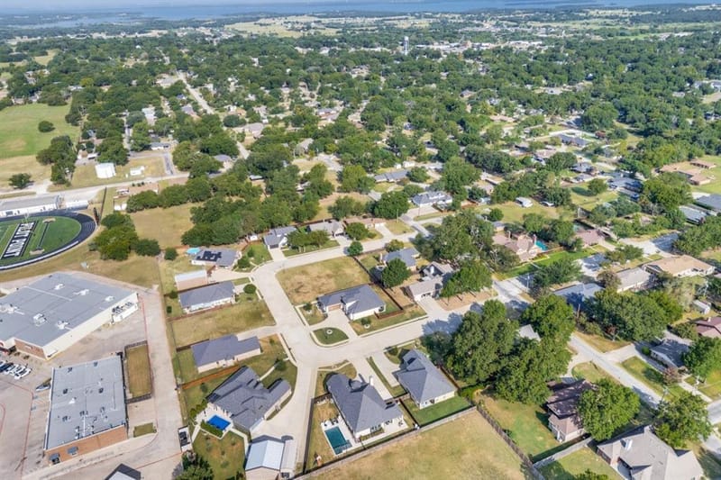 551 Chandler Court, Pilot Point TX 76258 - Photo 30