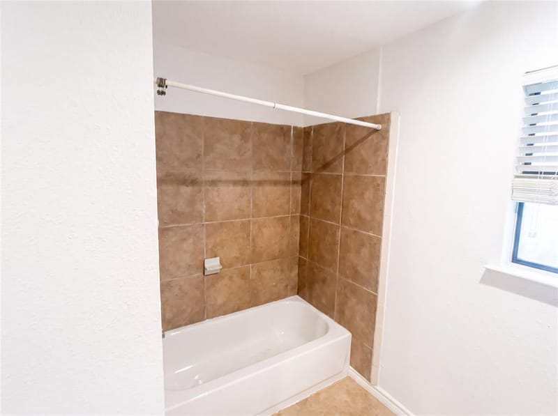 120 Rs County Road 1623, Lone Oak TX 75453 - Photo 14