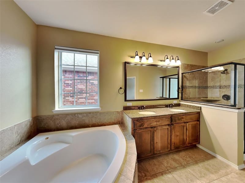 226 Knapford, Euless TX 76040 - Photo 10