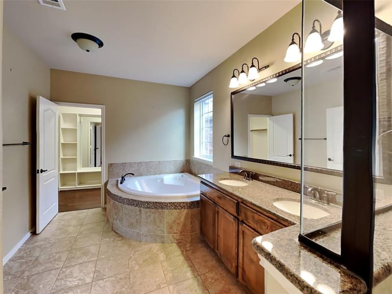 226 Knapford, Euless TX 76040 - Photo 11