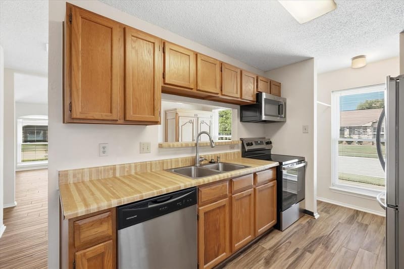114 Glade Shadow Drive, Euless TX 76039 - Photo 13