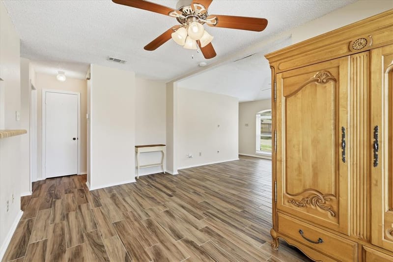 114 Glade Shadow Drive, Euless TX 76039 - Photo 10