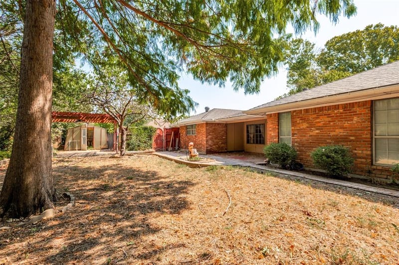 9015 Hunters Glen Trail, Fort Worth TX 76120 - Photo 4
