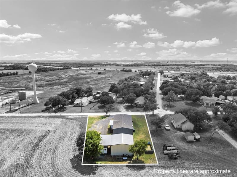 602 S 3rd Street, Abbott TX 76621 - Photo 37
