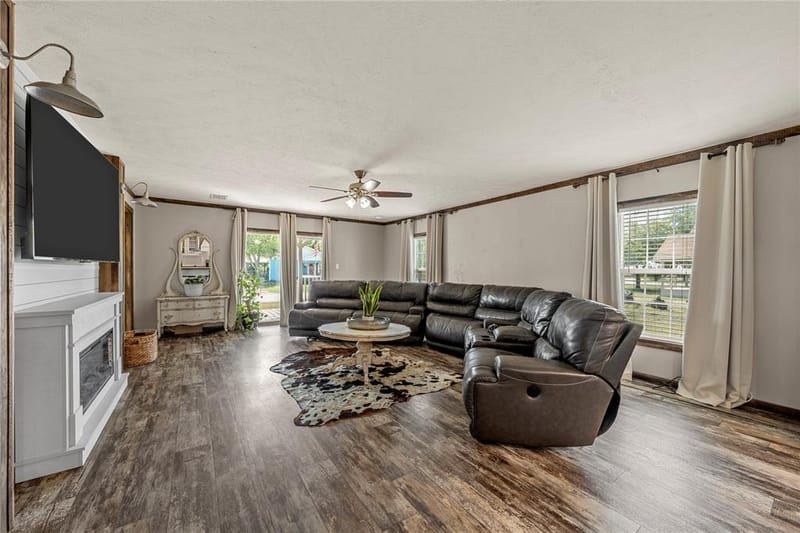 602 S 3rd Street, Abbott TX 76621 - Photo 8
