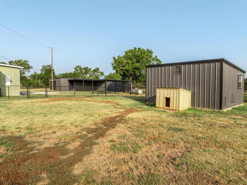1122 W White Oak Road, West TX 76691 - Photo 29
