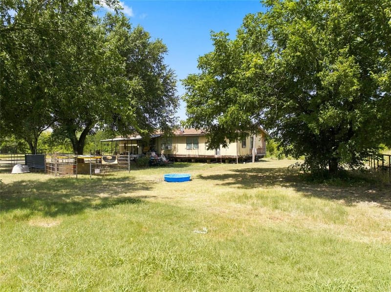 620 PARK Street, Leroy TX 76624 - Photo 15