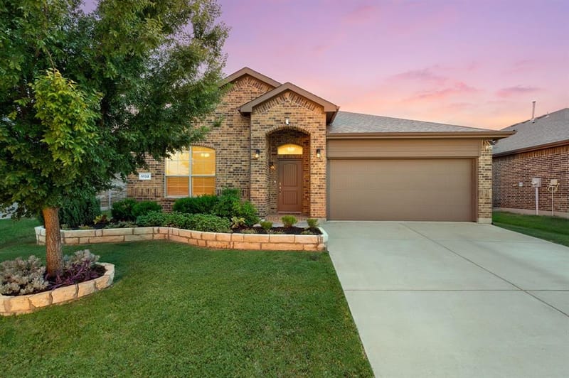 1132 Blooming Prairie Trail, Fort Worth TX 76177