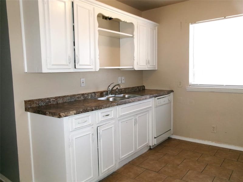 4204 Burke Road, Fort Worth TX 76119 - Photo 17