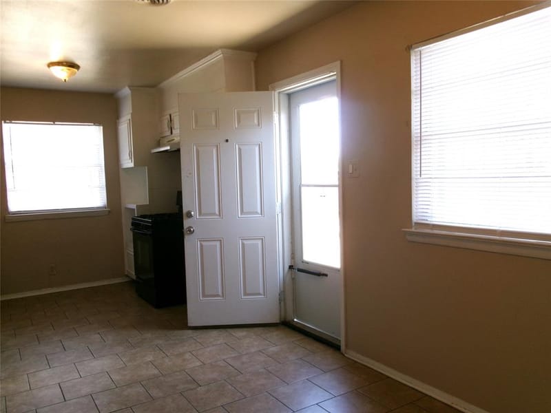 4204 Burke Road, Fort Worth TX 76119 - Photo 19