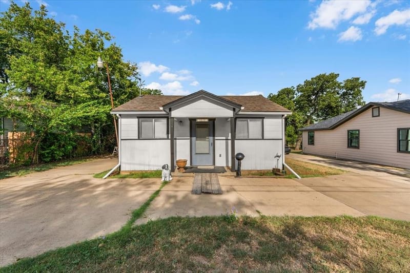 1828 Arch Street, Fort Worth TX 76105