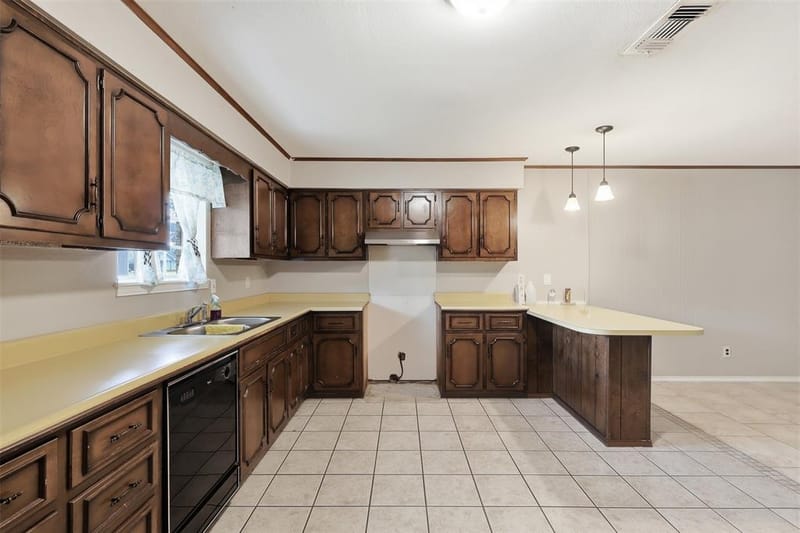 108 Brenda Dr., Mount Pleasant TX 75455 - Photo 7
