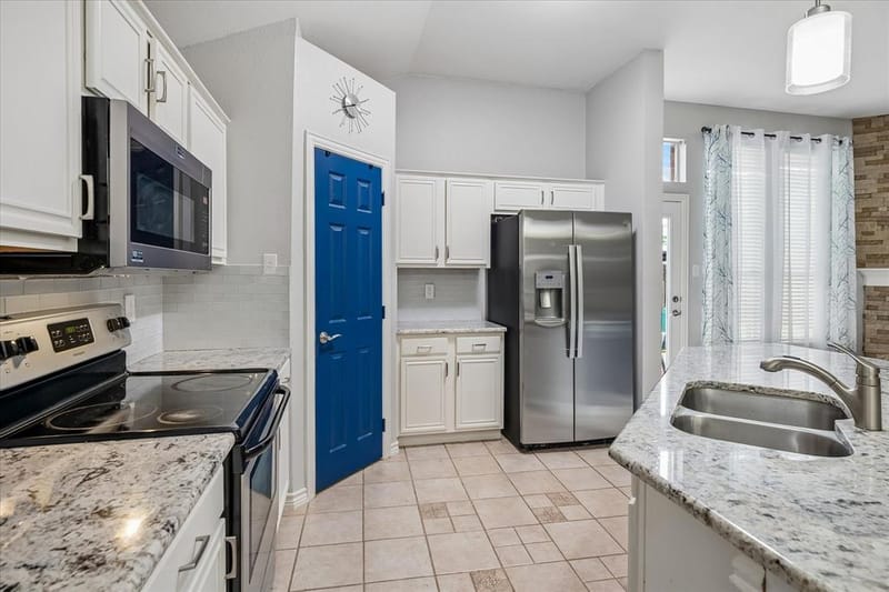 1031 Port Aransas Drive, Little Elm TX 75068 - Photo 10