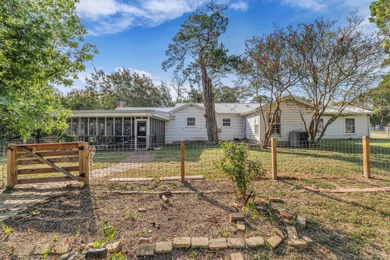 5625 Oakview Street, Waco TX 76710 - Photo 32