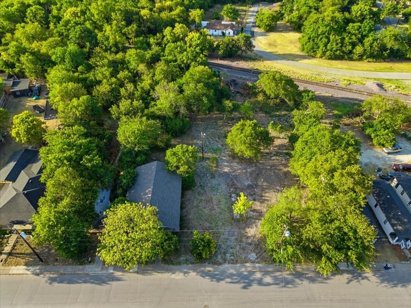 400 & 402 Wyatt Street, Waxahachie TX 75165 - Photo 12