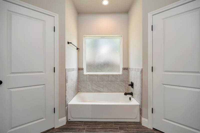 917 E 3rd Street, Springtown TX 76082 - Photo 22