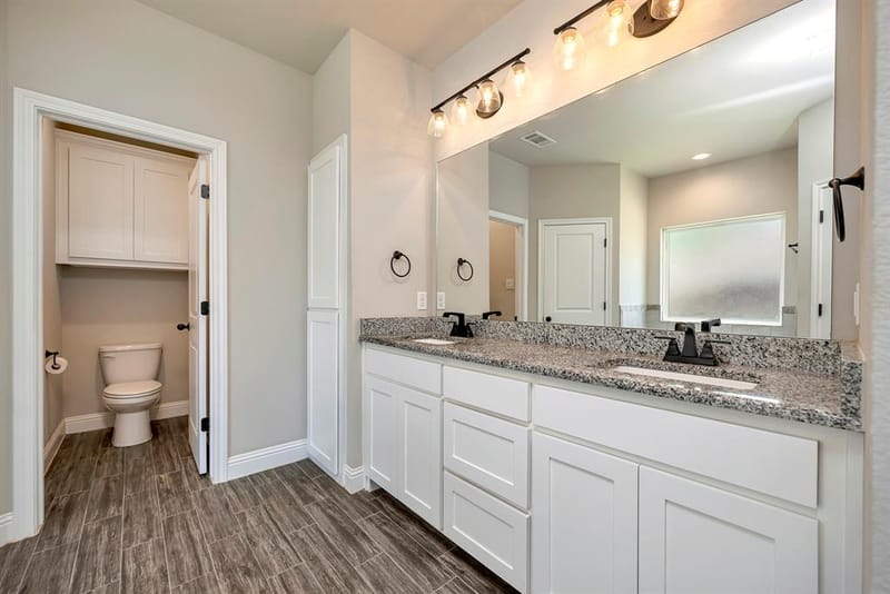 917 E 3rd Street, Springtown TX 76082 - Photo 21