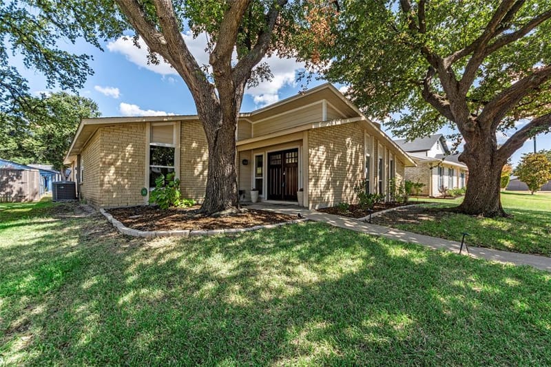 2017 Jennifer Court, Carrollton TX 75007