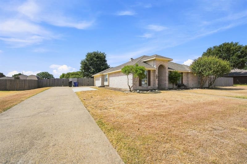760 S Ridge Drive, Midlothian TX 76065 - Photo 5