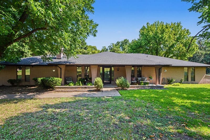 175 E Pleasant Run Road, Cedar Hill TX 75104