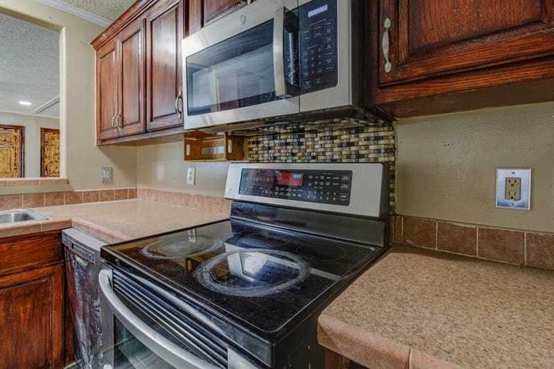 2802 Gooch Street, Dallas TX 75241 - Photo 9