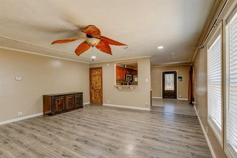 2802 Gooch Street, Dallas TX 75241 - Photo 14