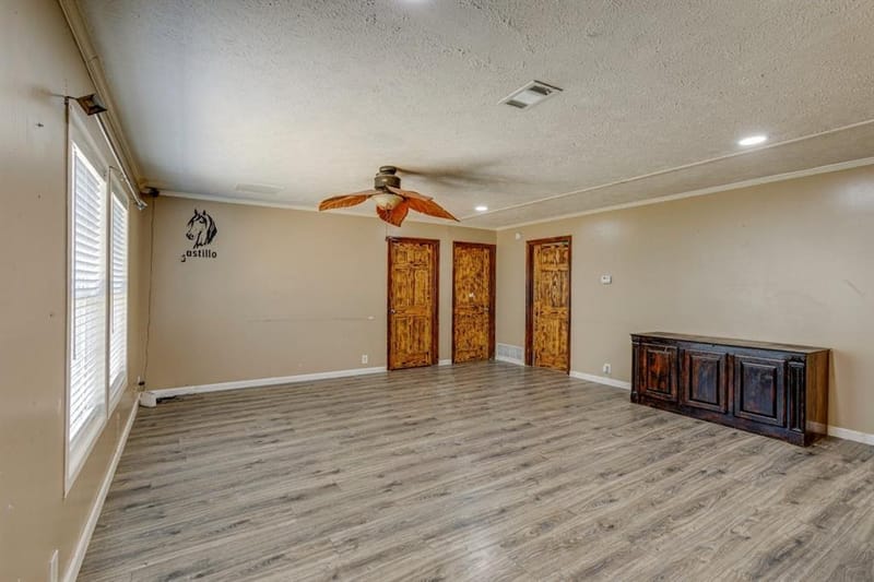2802 Gooch Street, Dallas TX 75241 - Photo 11