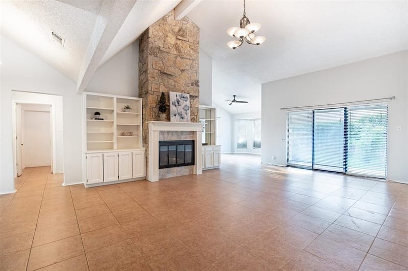 1102 St Croix Court, Arlington TX 76012 - Photo 7