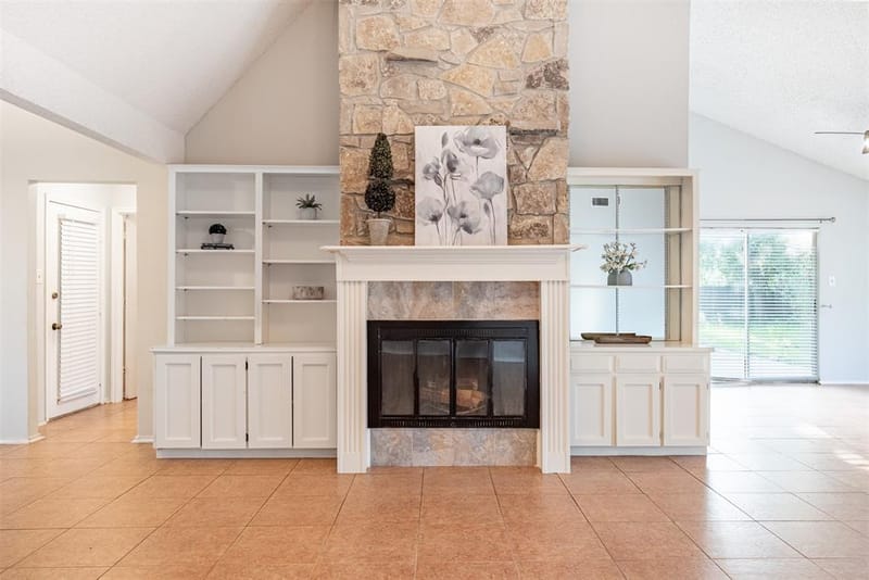 1102 St Croix Court, Arlington TX 76012 - Photo 8
