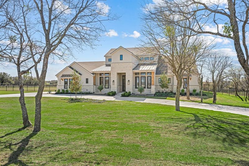 10516 Fleming Pointe Drive, Fort Worth TX 76179 - Photo 3