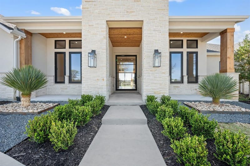 10516 Fleming Pointe Drive, Fort Worth TX 76179 - Photo 4
