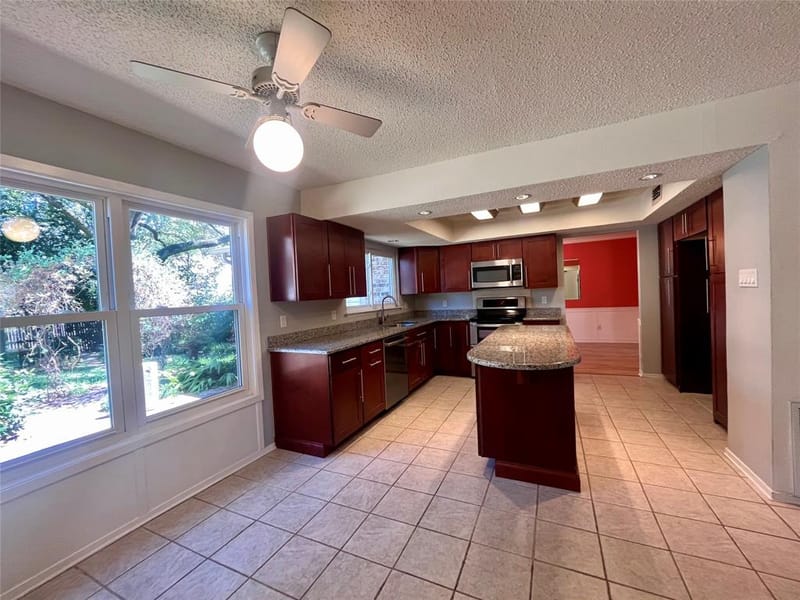7410 Boisenberry Lane, Dallas TX 75249 - Photo 17