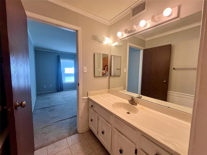 7410 Boisenberry Lane, Dallas TX 75249 - Photo 24