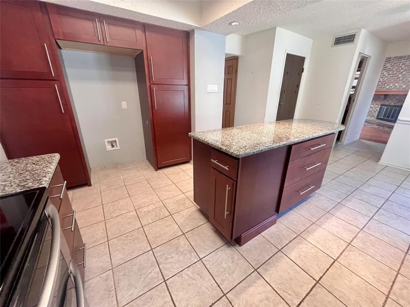 7410 Boisenberry Lane, Dallas TX 75249 - Photo 14