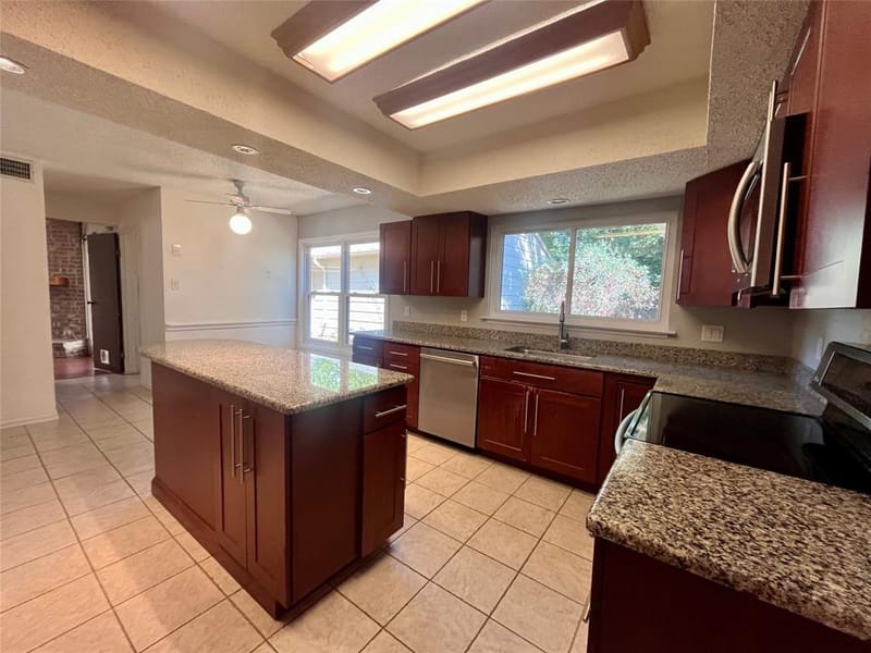 7410 Boisenberry Lane, Dallas TX 75249 - Photo 18