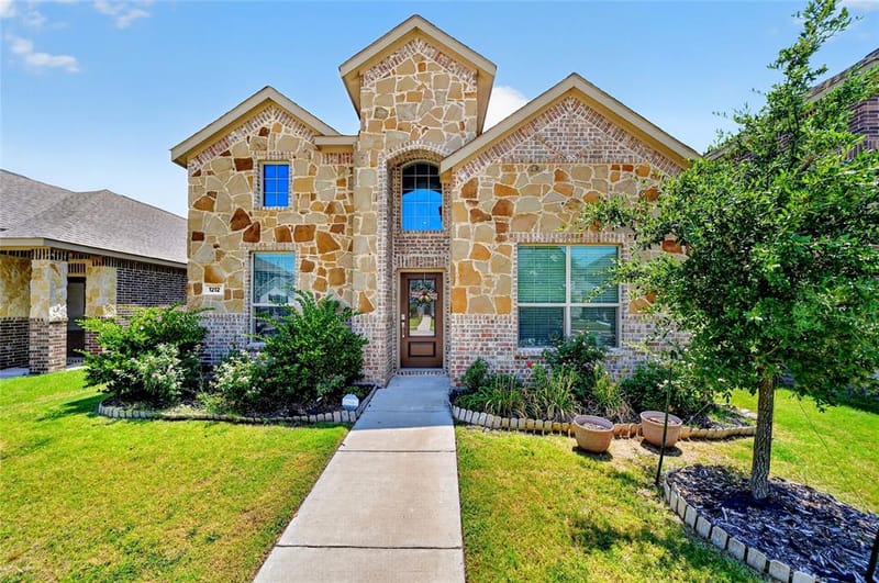 1212 Western Yarrow Avenue, Justin TX 76247 - Photo 6