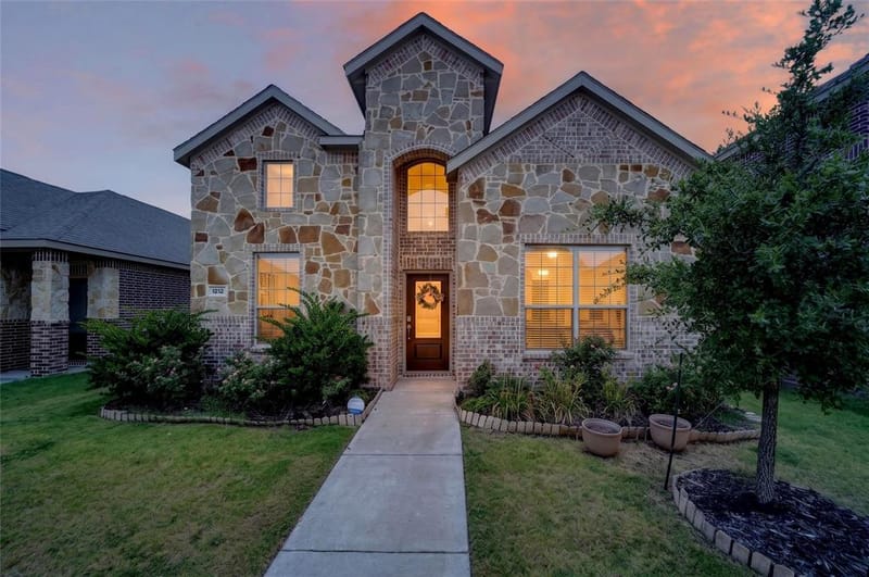 1212 Western Yarrow Avenue, Justin TX 76247
