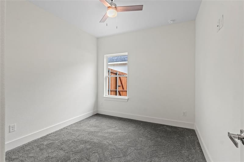3335 Spring Avenue, Dallas TX 75215 - Photo 17