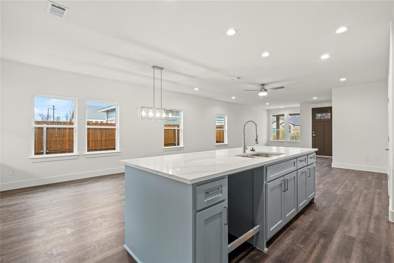 3335 Spring Avenue, Dallas TX 75215 - Photo 12