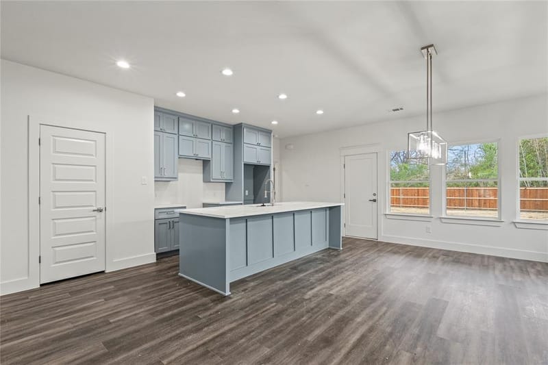 3335 Spring Avenue, Dallas TX 75215 - Photo 7