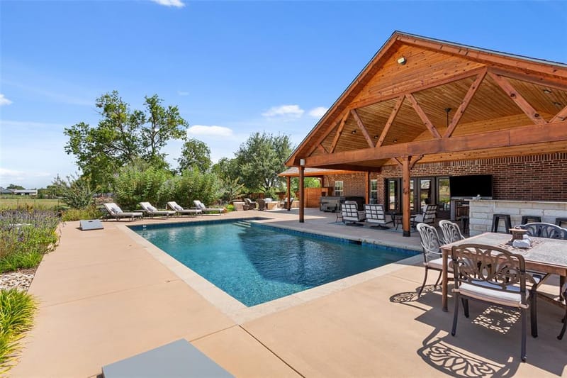 128 Hoffmeyer Lane, Robinson TX 76706