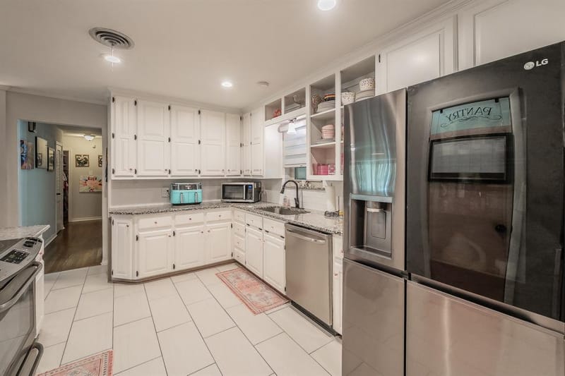 1045 Valentine Street, Hurst TX 76053 - Photo 7