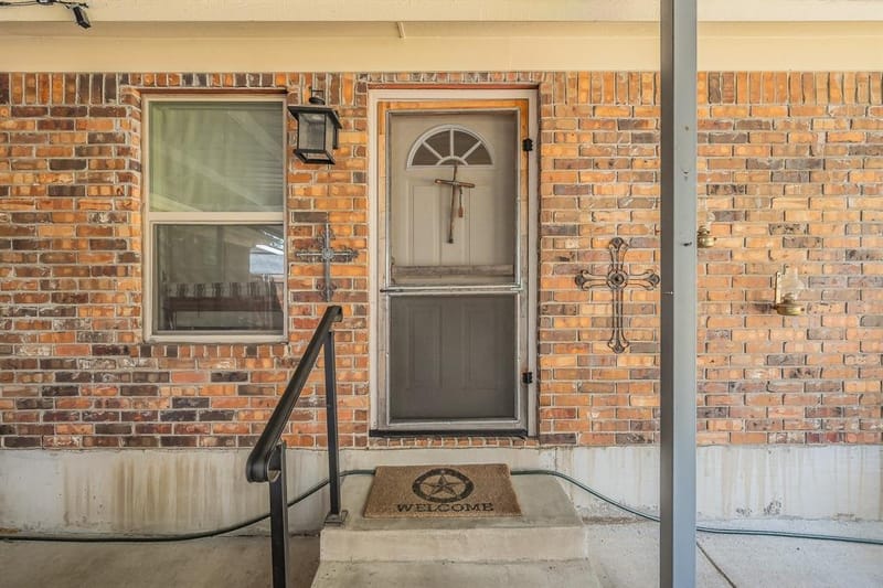 1045 Valentine Street, Hurst TX 76053 - Photo 24