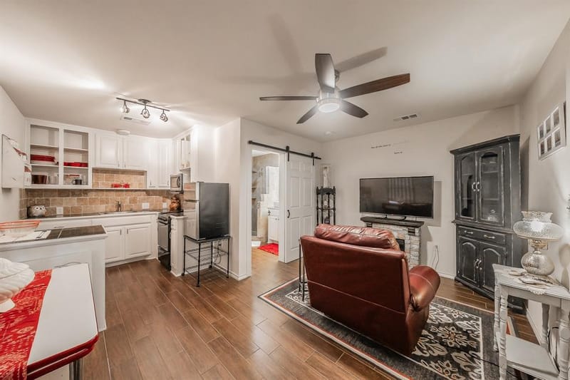1045 Valentine Street, Hurst TX 76053 - Photo 25