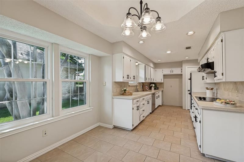 2212 Kirby Drive, Plano TX 75075 - Photo 16