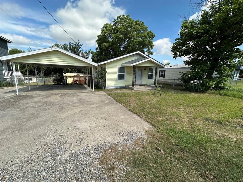 10689 County Road 905, Princeton TX 75407