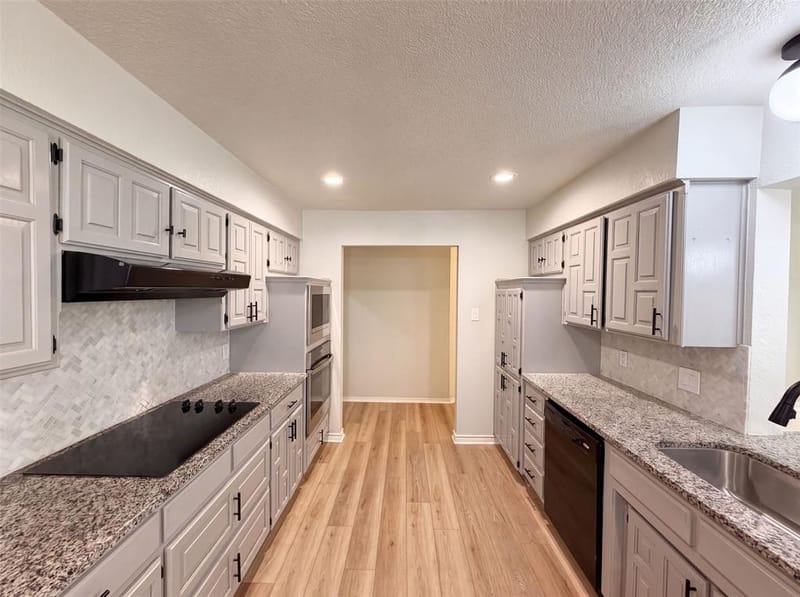 9 Muirfield Court, Trophy Club TX 76262 - Photo 12