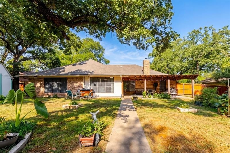 22 Greenbriar Street, Mineral Wells TX 76067 - Photo 37