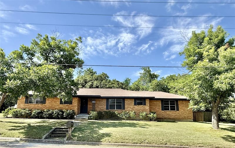 2403 Panhandle Street, Denton TX 76201